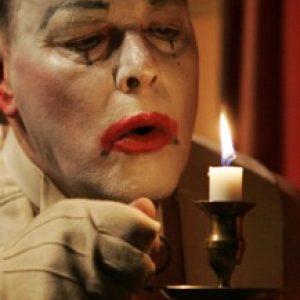 EN KLOVNS ANSIGT 2010