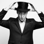 MENS VI VENTER PÅ GODOT 2024 - Lue Støvelbæk. Fotograf: Robin Skjoldborg