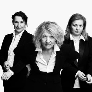 Karen-Lise Mynster, Rikke Wölck og Laura Bro. Fotograf: Robin Skjoldborg