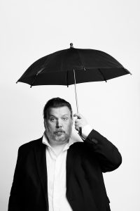 Nicolas Bro. Fotograf: Robin Skjoldborg. Teatret ved Sorte Hest, 2025.